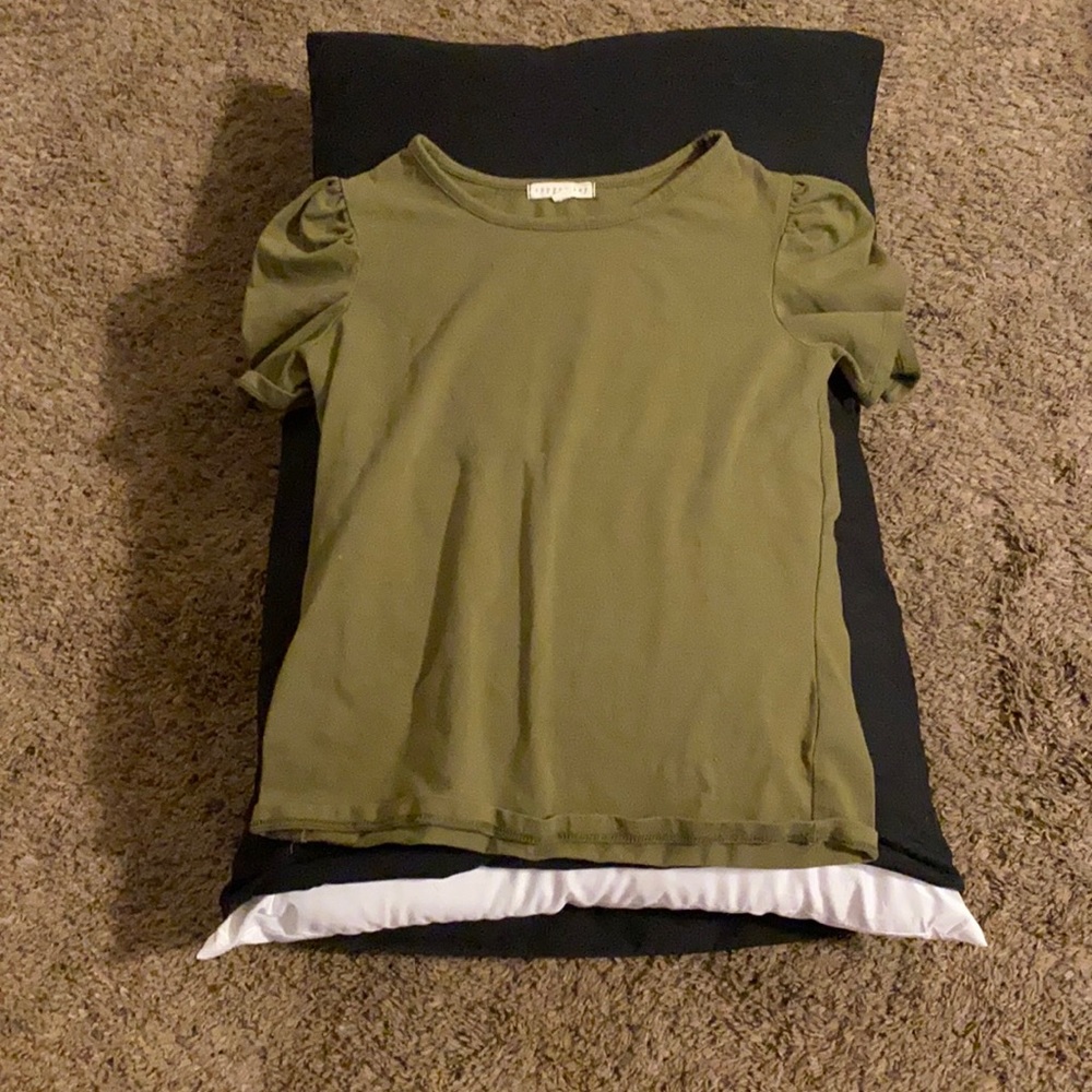 Cute tee shirt with shirt sleeves
